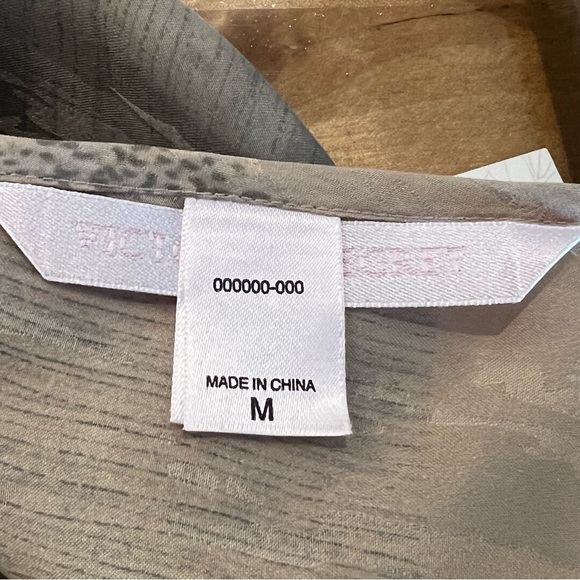 Victoria Secret Silk Nightgown Medium - Picture 5 of 6